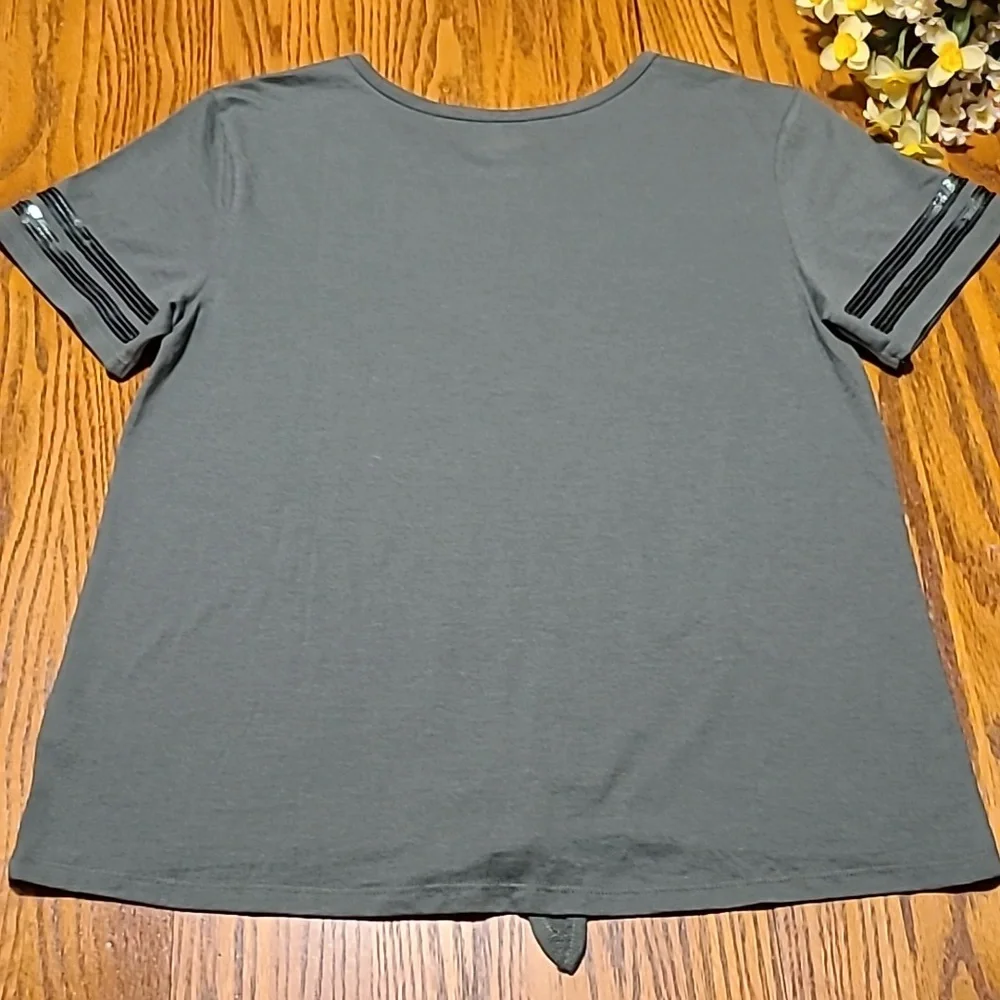 Justice Gray Graphic Tee - Girl's XL